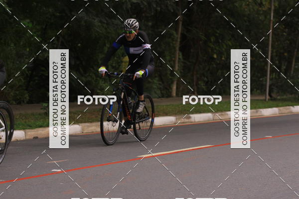 Buy your photos of the eventVSERIES Duathlon & Running on Fotop