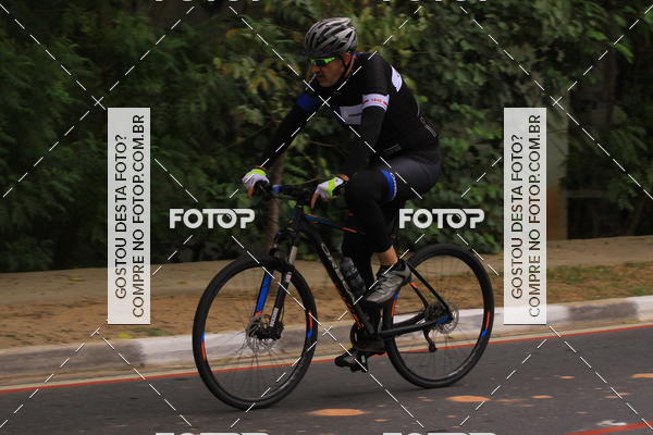 Buy your photos of the eventVSERIES Duathlon & Running on Fotop