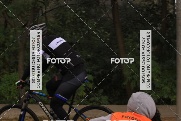 Buy your photos of the eventVSERIES Duathlon & Running on Fotop