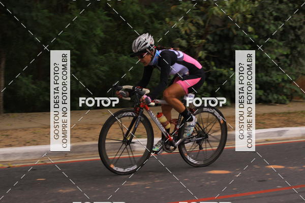 Buy your photos of the eventVSERIES Duathlon & Running on Fotop