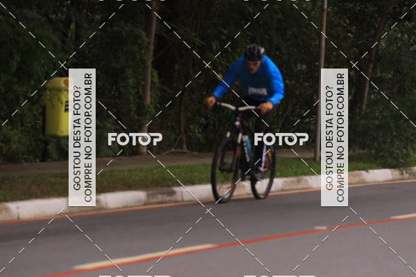 Buy your photos of the eventVSERIES Duathlon & Running on Fotop