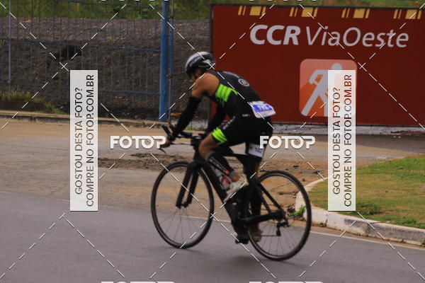 Buy your photos of the eventVSERIES Duathlon & Running on Fotop