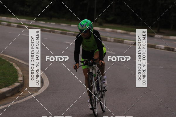 Buy your photos of the eventVSERIES Duathlon & Running on Fotop