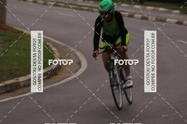 Buy your photos of the eventVSERIES Duathlon & Running on Fotop