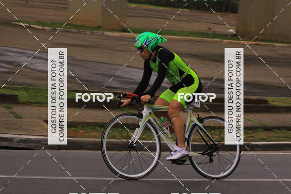 Buy your photos of the eventVSERIES Duathlon & Running on Fotop