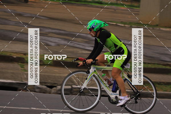 Buy your photos of the eventVSERIES Duathlon & Running on Fotop