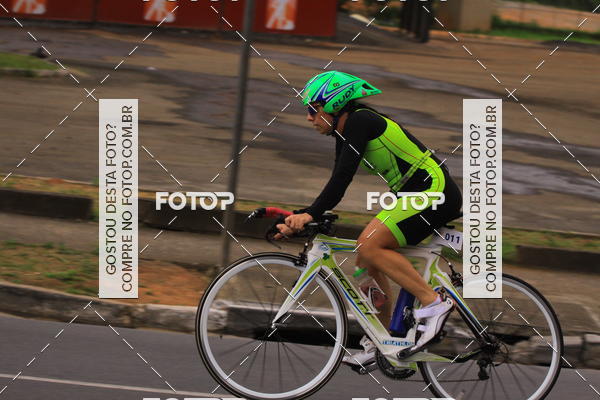 Buy your photos of the eventVSERIES Duathlon & Running on Fotop