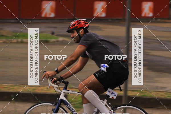 Buy your photos of the eventVSERIES Duathlon & Running on Fotop