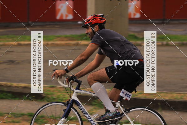 Buy your photos of the eventVSERIES Duathlon & Running on Fotop