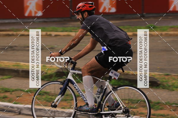 Buy your photos of the eventVSERIES Duathlon & Running on Fotop