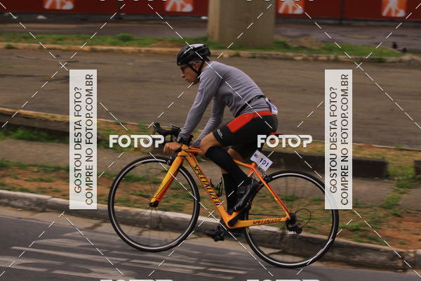 Buy your photos of the eventVSERIES Duathlon & Running on Fotop