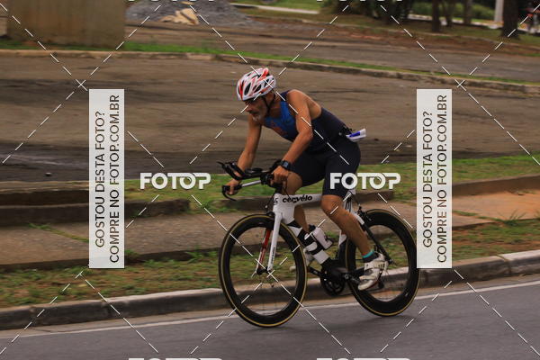 Buy your photos of the eventVSERIES Duathlon & Running on Fotop