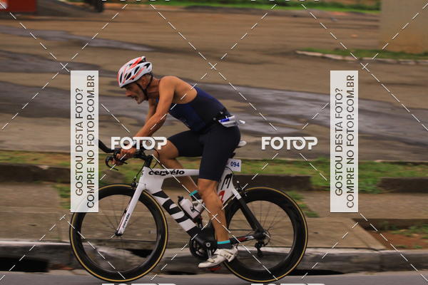 Buy your photos of the eventVSERIES Duathlon & Running on Fotop