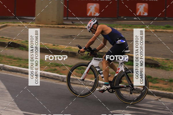 Buy your photos of the eventVSERIES Duathlon & Running on Fotop