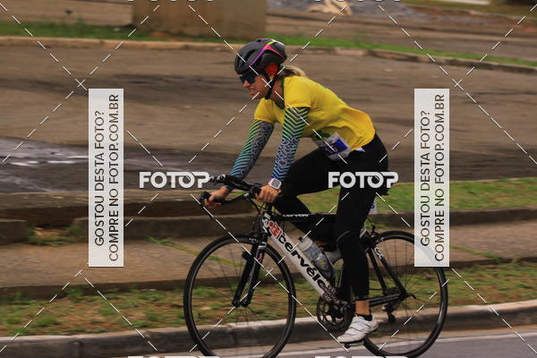 Buy your photos of the eventVSERIES Duathlon & Running on Fotop