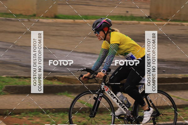 Buy your photos of the eventVSERIES Duathlon & Running on Fotop