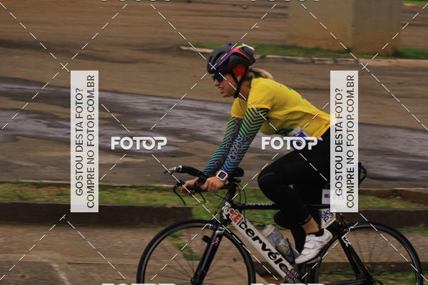 Buy your photos of the eventVSERIES Duathlon & Running on Fotop