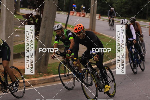 Buy your photos of the eventVSERIES Duathlon & Running on Fotop