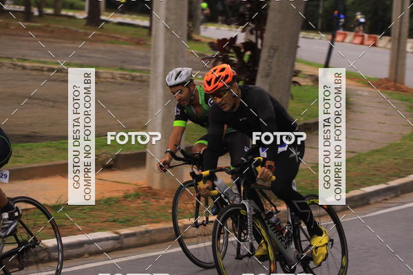 Buy your photos of the eventVSERIES Duathlon & Running on Fotop