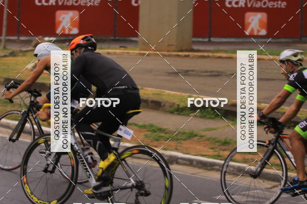 Buy your photos of the eventVSERIES Duathlon & Running on Fotop