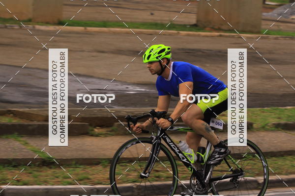 Buy your photos of the eventVSERIES Duathlon & Running on Fotop