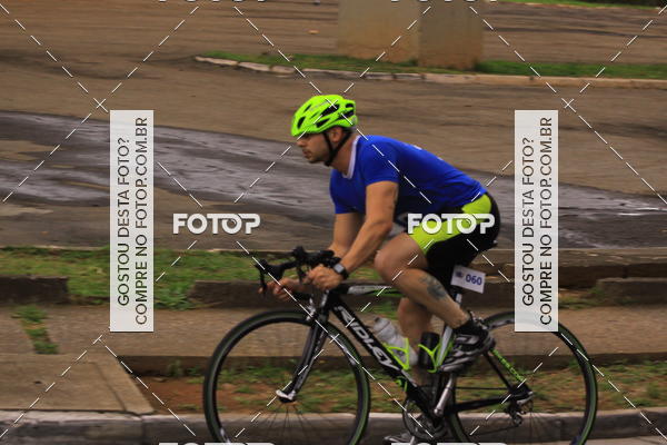 Buy your photos of the eventVSERIES Duathlon & Running on Fotop