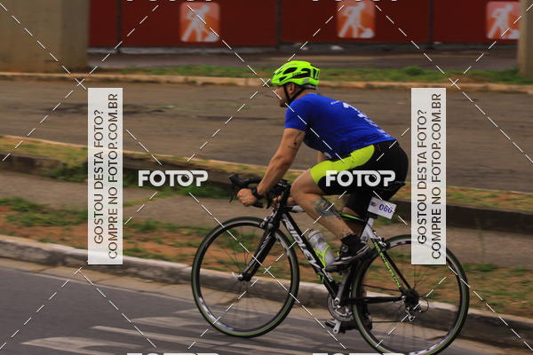 Buy your photos of the eventVSERIES Duathlon & Running on Fotop