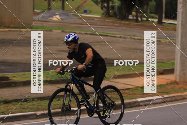 Buy your photos of the eventVSERIES Duathlon & Running on Fotop