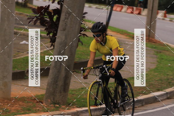 Buy your photos of the eventVSERIES Duathlon & Running on Fotop