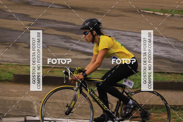 Buy your photos of the eventVSERIES Duathlon & Running on Fotop