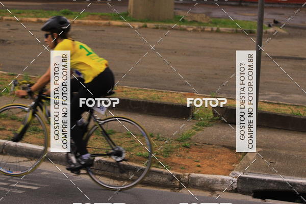 Buy your photos of the eventVSERIES Duathlon & Running on Fotop