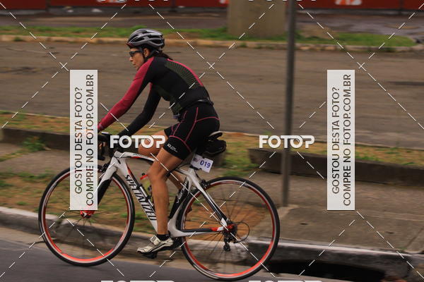 Buy your photos of the eventVSERIES Duathlon & Running on Fotop