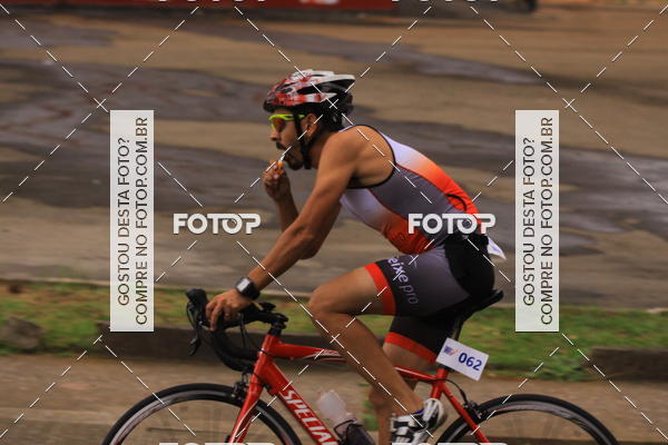 Buy your photos of the eventVSERIES Duathlon & Running on Fotop