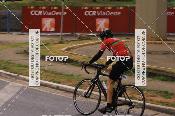 Buy your photos of the eventVSERIES Duathlon & Running on Fotop