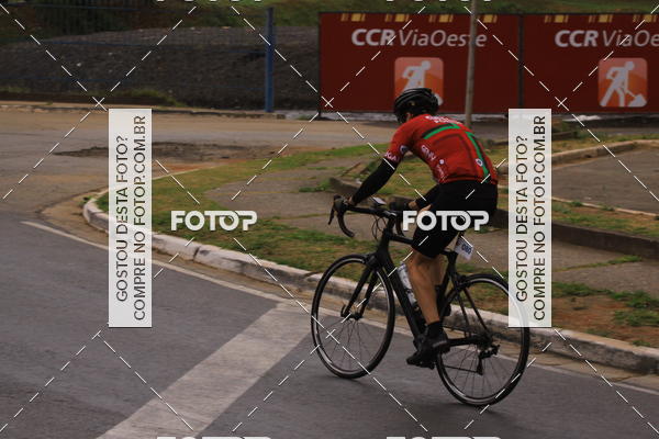 Buy your photos of the eventVSERIES Duathlon & Running on Fotop