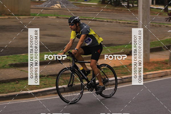 Buy your photos of the eventVSERIES Duathlon & Running on Fotop