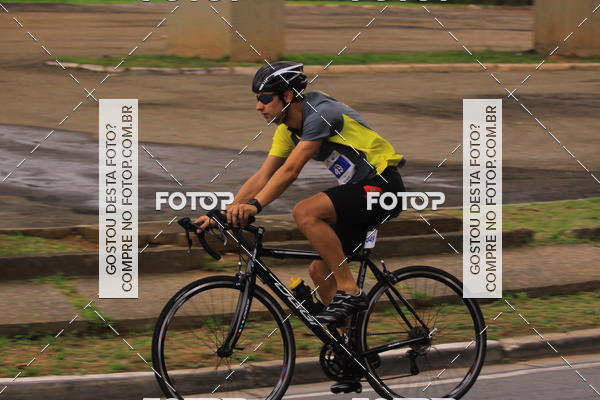 Buy your photos of the eventVSERIES Duathlon & Running on Fotop