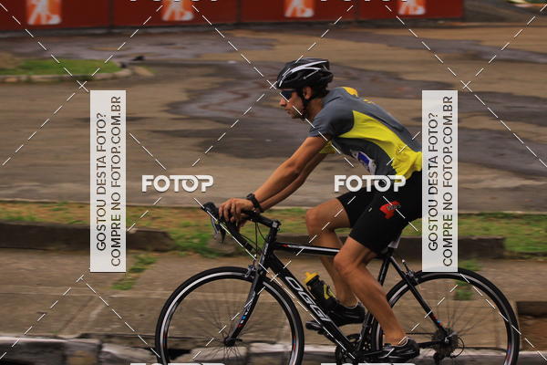 Buy your photos of the eventVSERIES Duathlon & Running on Fotop