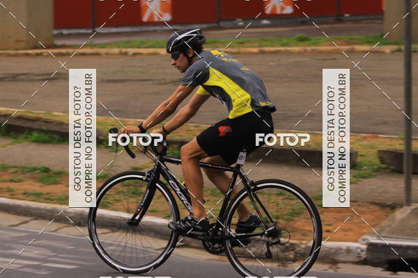 Buy your photos of the eventVSERIES Duathlon & Running on Fotop