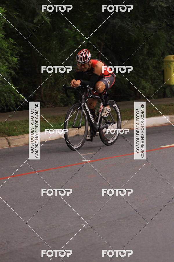 Buy your photos of the eventVSERIES Duathlon & Running on Fotop