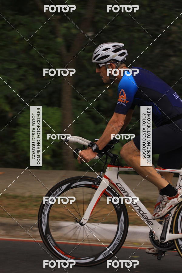 Buy your photos of the eventVSERIES Duathlon & Running on Fotop