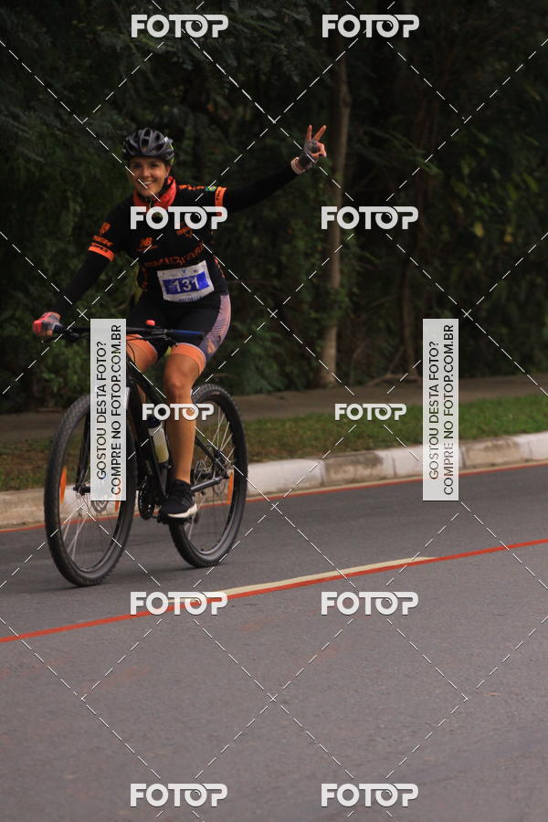 Buy your photos of the eventVSERIES Duathlon & Running on Fotop