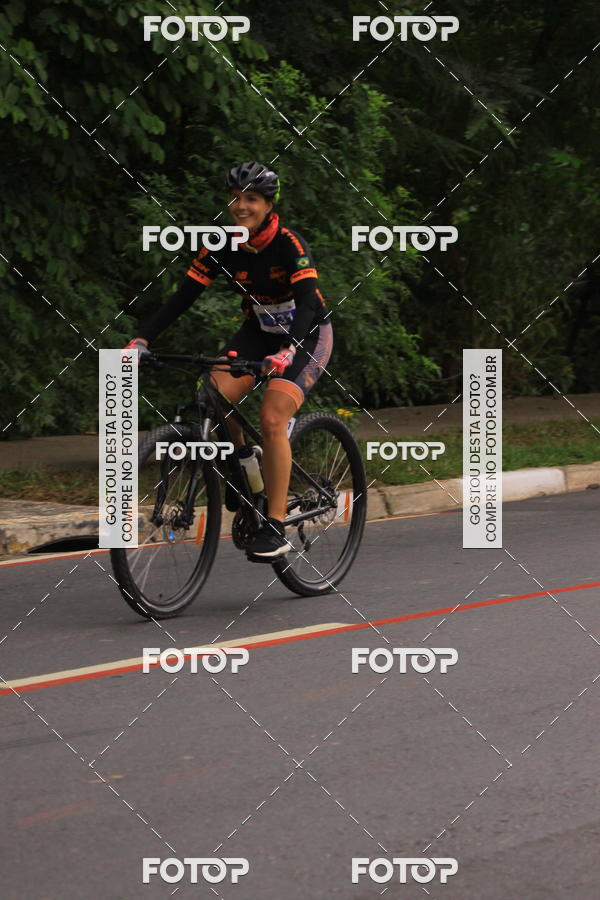 Buy your photos of the eventVSERIES Duathlon & Running on Fotop