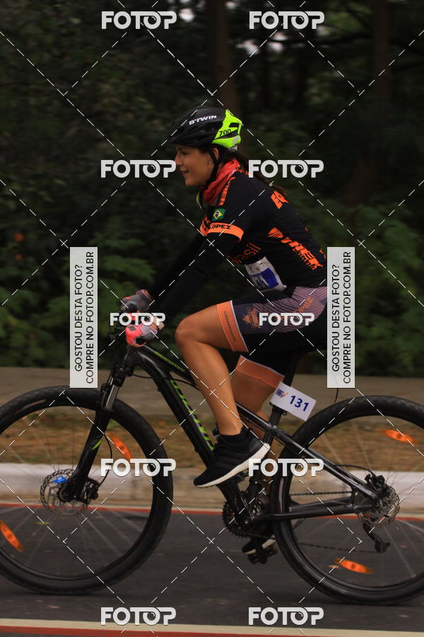 Buy your photos of the eventVSERIES Duathlon & Running on Fotop