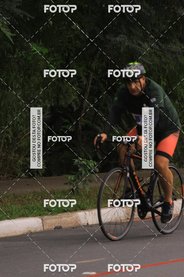 Buy your photos of the eventVSERIES Duathlon & Running on Fotop