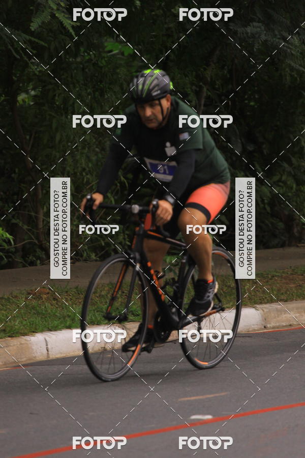 Buy your photos of the eventVSERIES Duathlon & Running on Fotop