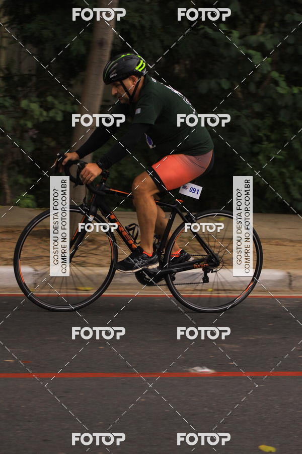 Buy your photos of the eventVSERIES Duathlon & Running on Fotop