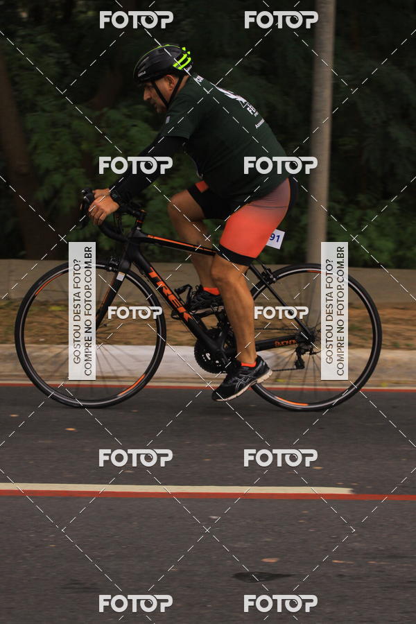 Buy your photos of the eventVSERIES Duathlon & Running on Fotop