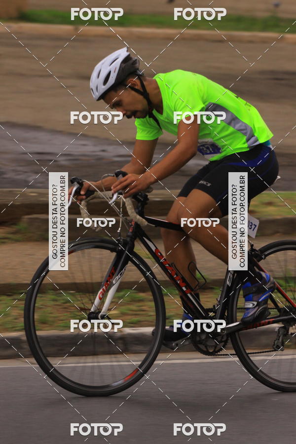 Buy your photos of the eventVSERIES Duathlon & Running on Fotop