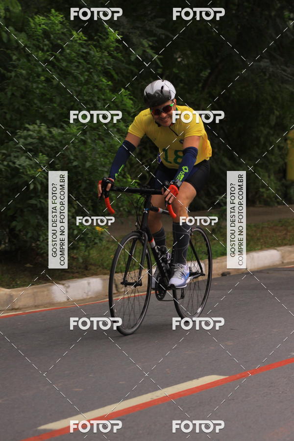 Buy your photos of the eventVSERIES Duathlon & Running on Fotop